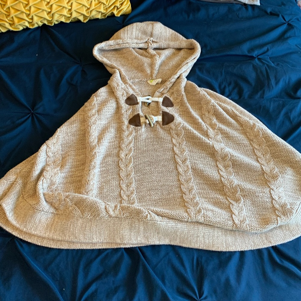 Crazy 8 knitted shawl